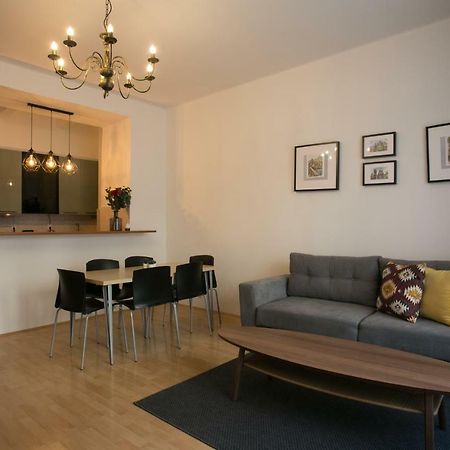 Apartment Gesse Peckova Praag Buitenkant foto