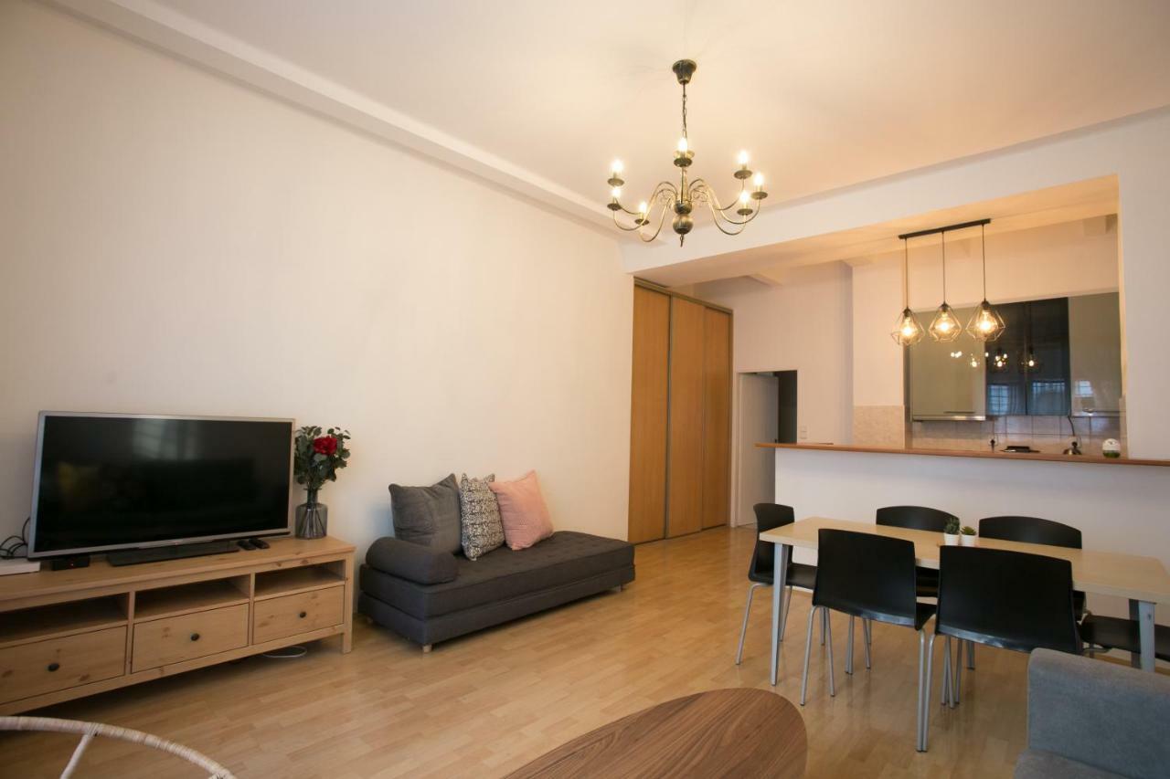 Apartment Gesse Peckova Praag Buitenkant foto